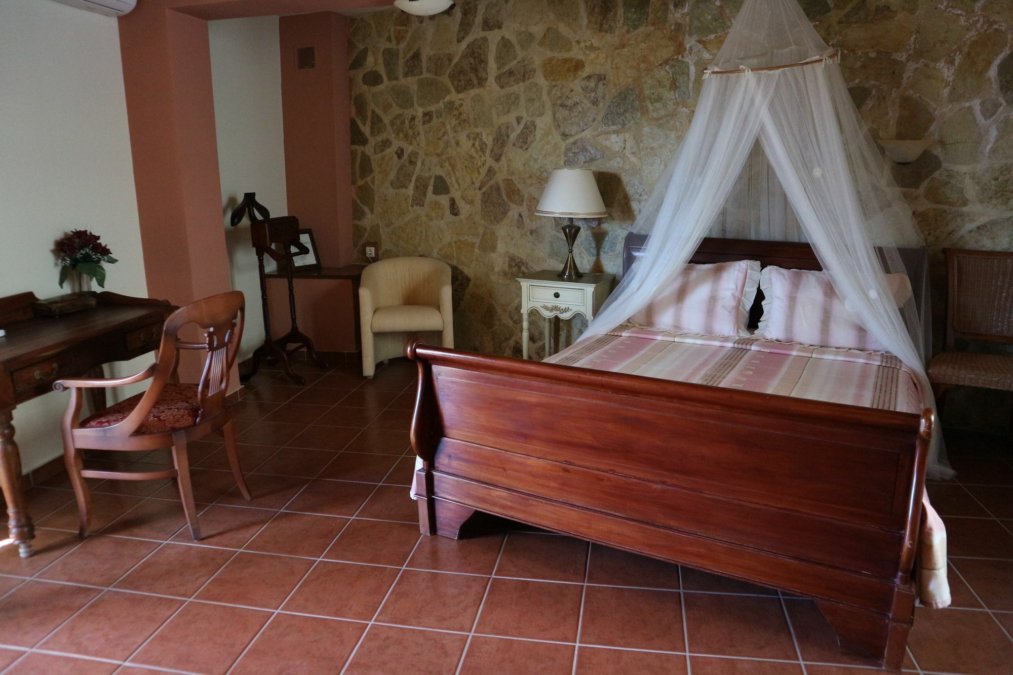 Orsalia Luxury Suites Platanés Exterior foto